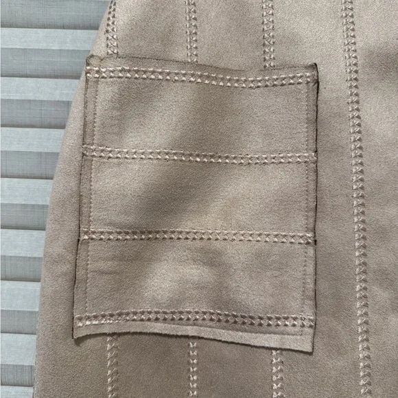 Tan Faux Suede Women's Skirt with Pockets - Picture 3 of 7